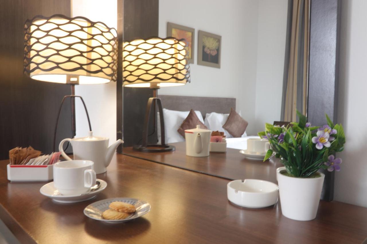 Magnum Hotel & Suites West Bay Doha Ngoại thất bức ảnh