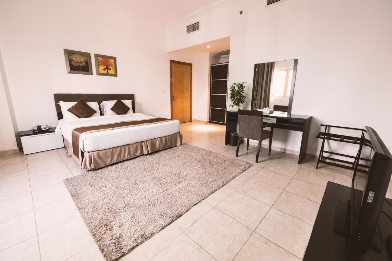 Magnum Hotel & Suites West Bay Doha Ngoại thất bức ảnh