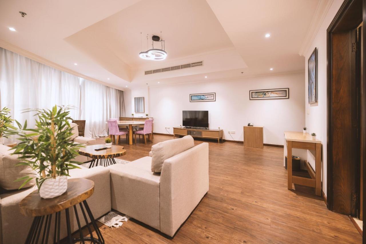 Magnum Hotel & Suites West Bay Doha Ngoại thất bức ảnh