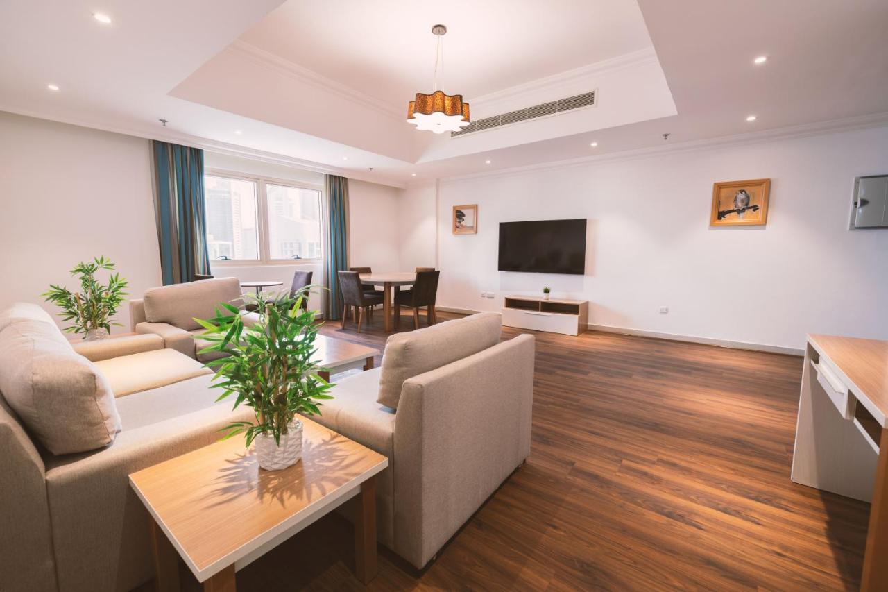 Magnum Hotel & Suites West Bay Doha Ngoại thất bức ảnh