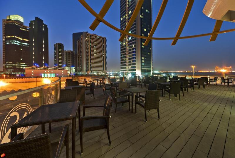Magnum Hotel & Suites West Bay Doha Ngoại thất bức ảnh